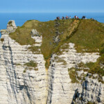 Étretat, in cima alla Falaise d’Aval Top of Falaise Aval Etretat, Normandie, France